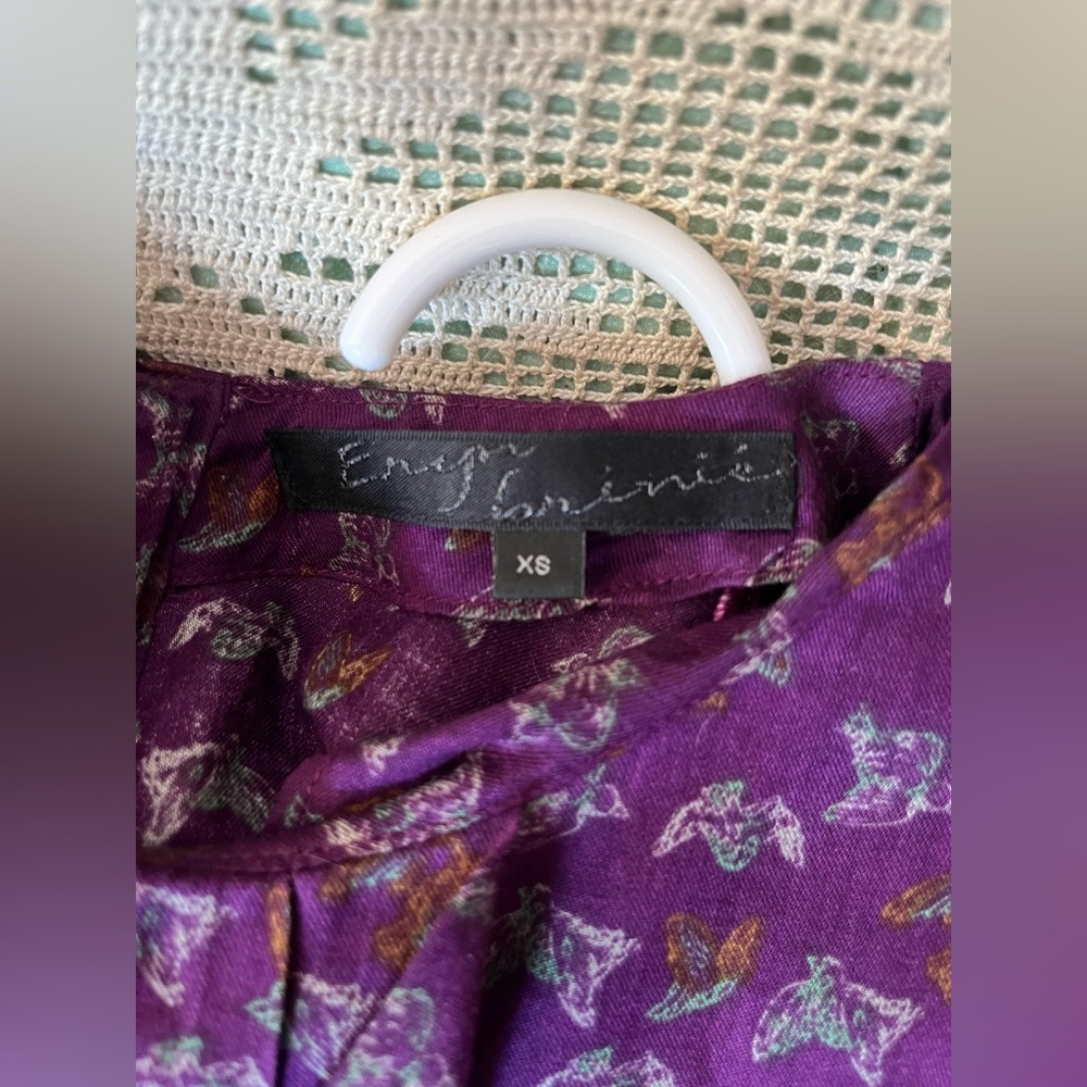 Structured Bird Print Top - Picture 6 of 7